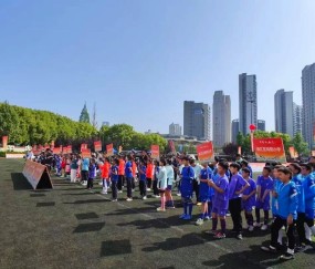 谢晖亲临助威！徐汇青少年足球小将，逐梦正当时